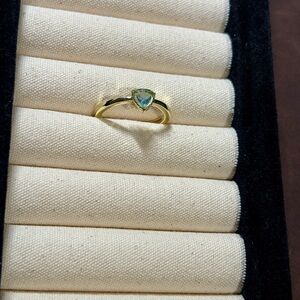 Elegant Gold Ring with Blue Gemstone
